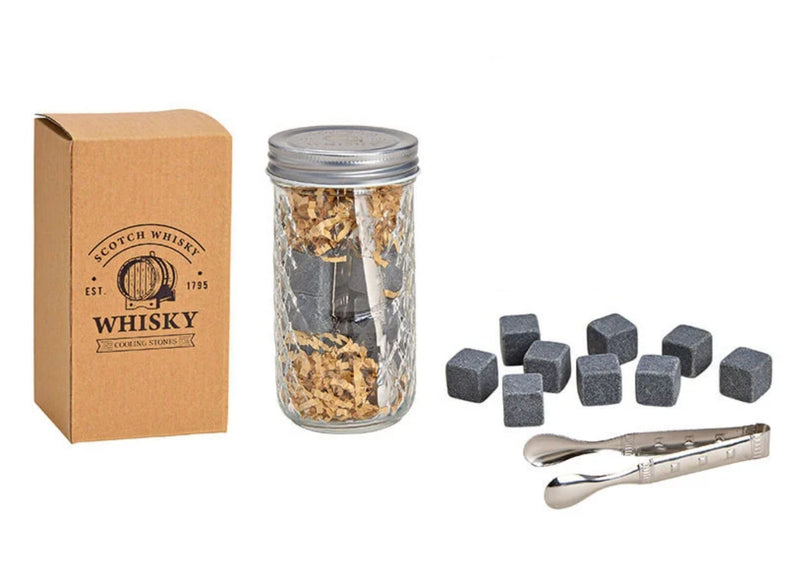 Whisky-Stein Set, 9 Stk. Eiswürfel aus Basalt-Stein 2x2x2cm in Basalt Grau, incl. Eiswürfel Zange 12cm, Set im stylischen Glas 6x13x6cm. Neidfaktor inclusive