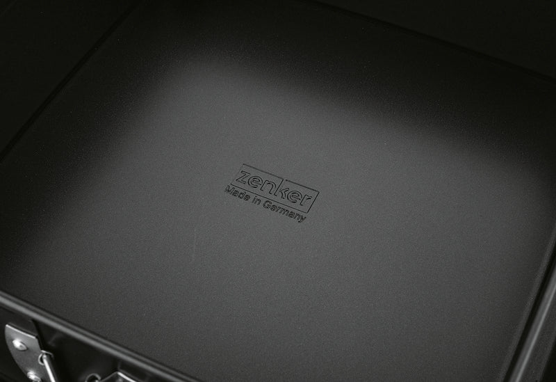 ZENKER Springform 24x24cm quadratisch Bake, Click & Go mit Haube und 2 Magnetschildern