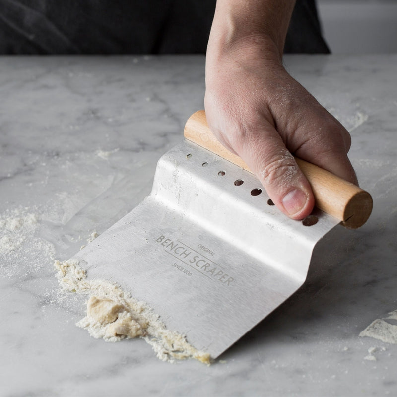 4-IN-1 Teig- und Kräuterschneider