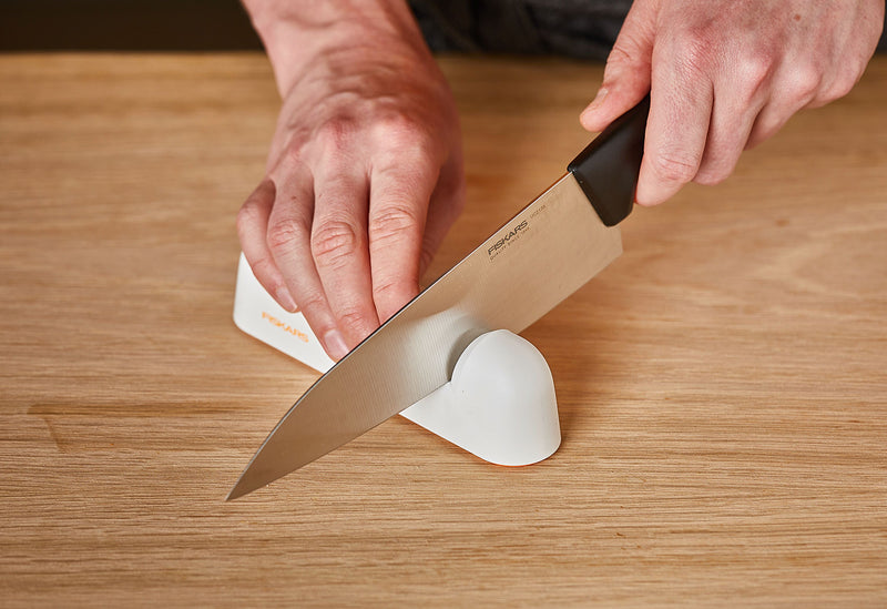 FISKARS Messerschärfer Premium FF Roll-Sharp¿