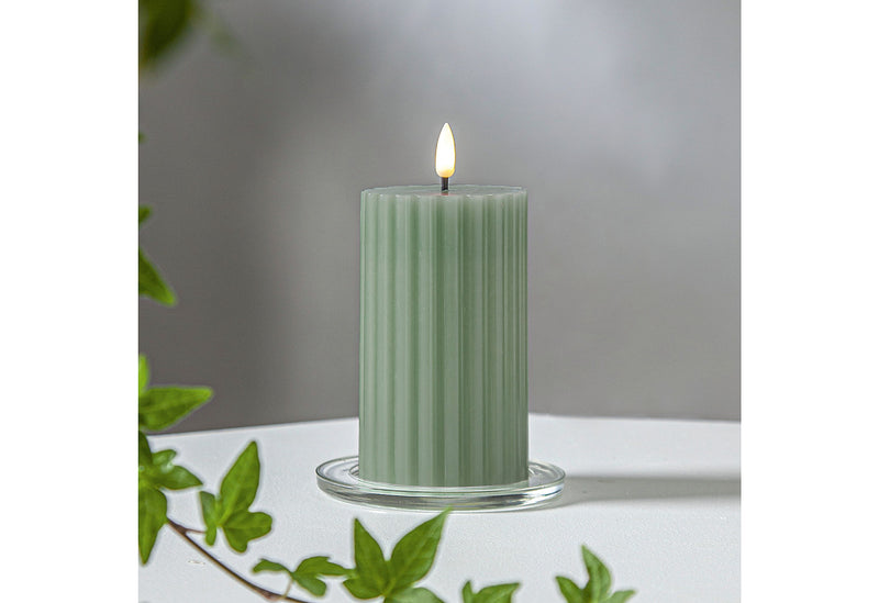 STAR TRADING LED Wachskerze Flamme Stripe Batterie Timer 15x7,5cm grün