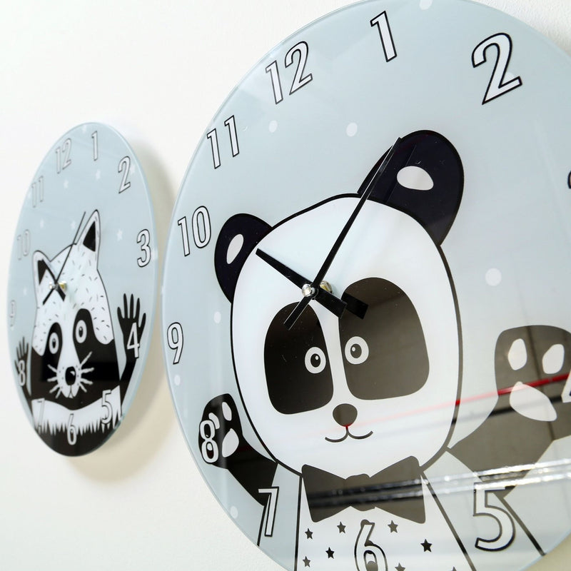 Trendige Kinder Wanduhr mit tollem bedrucktem Glas. Modell " HAMSTER ". Glas lackiert, Farben grau blau. Cooler Look. Durchmesser 34 cm, 4 cm Tiefe, leises Uhrwerk