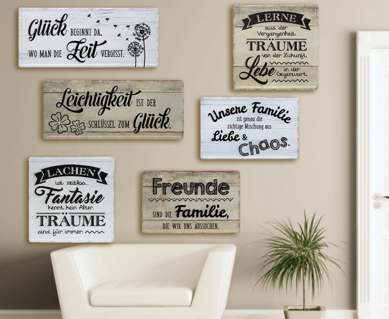Vintage Retro Metallschild , Modell FREUNDE SIND DIE FAMILIE..., Material Metall , Maße 30 x 19 cm, cremefarben, ideal für Küche, Flur, Cafe, Cafeteria oder einfach Zuhause.