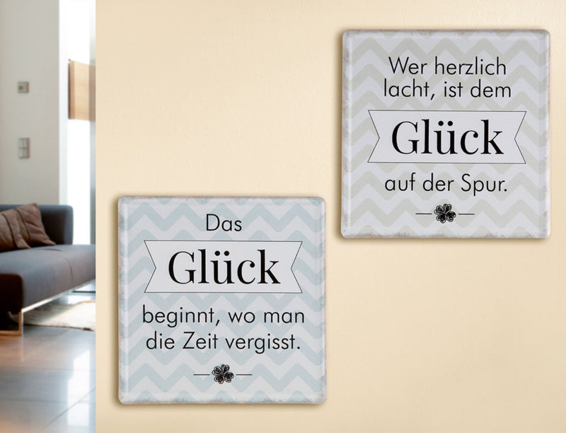 Tolles Metallschild , Modell Glück beginnt da..., Material Metall , Maße 19 x 19 cm, weiß grau, ideal für Küche, Flur, Cafe, Cafeteria oder einfach Zuhause.