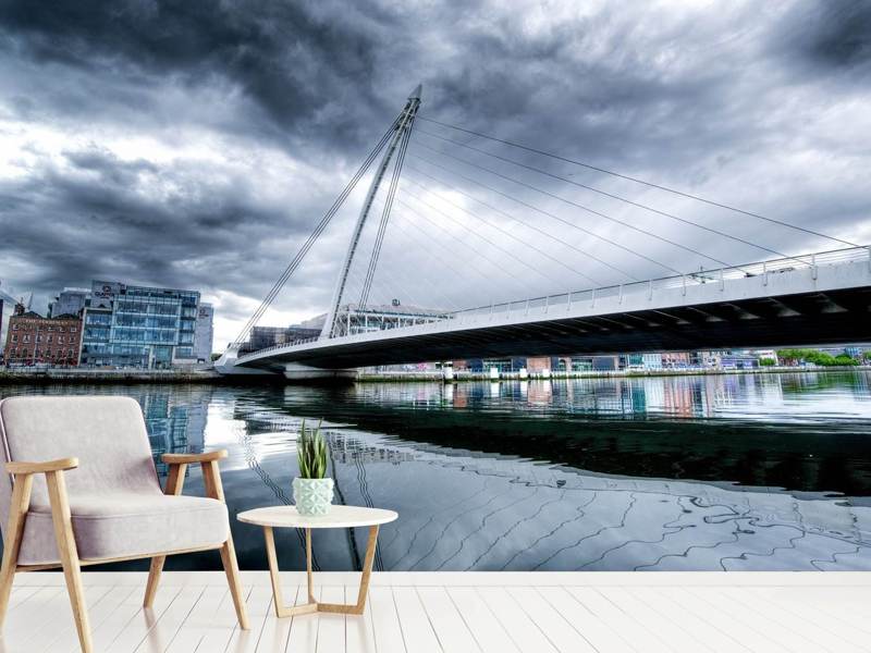 Fototapete Samuel Beckett Bridge mit Wolken