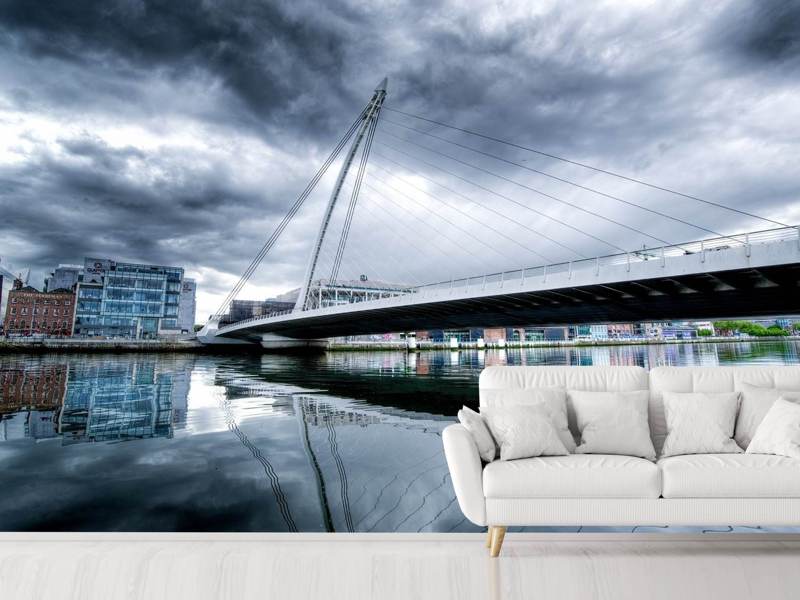 Fototapete Samuel Beckett Bridge mit Wolken