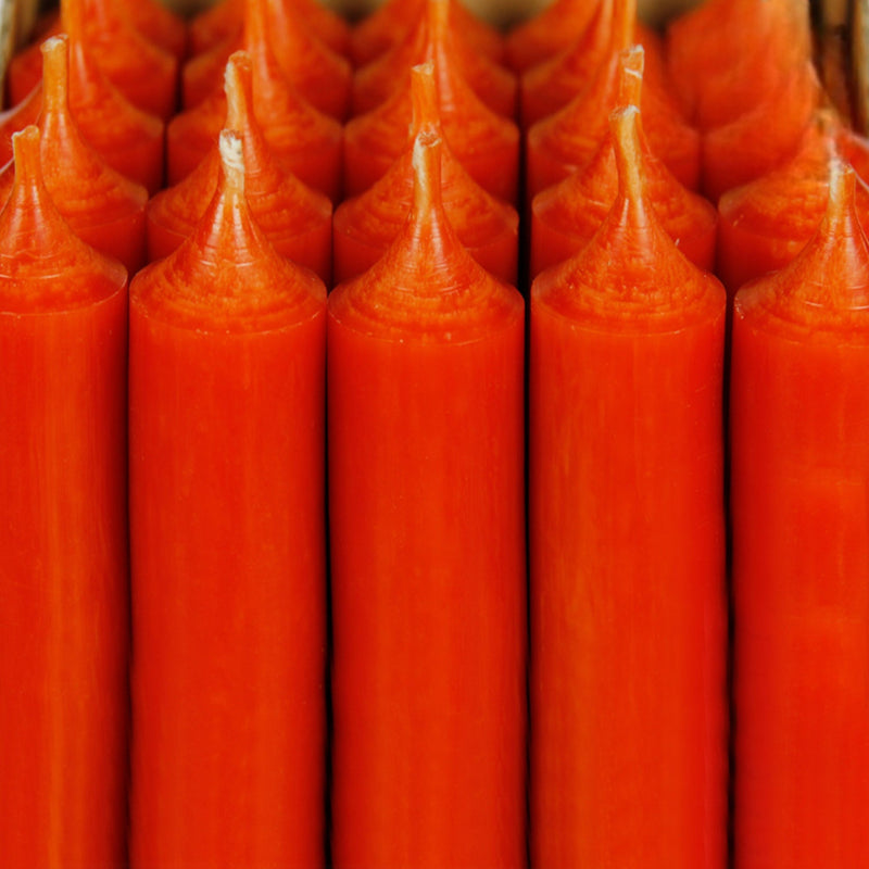 11cm Stabkerzen 10er Set im eleganten Stil, Farbe ROST, natürliches Design mit 2,2 cm Durchmesser, Höhe 11 cm, ca. 4 Stunden Brennzeit, Ruß- und tropffrei, Hoher Neidfaktor.