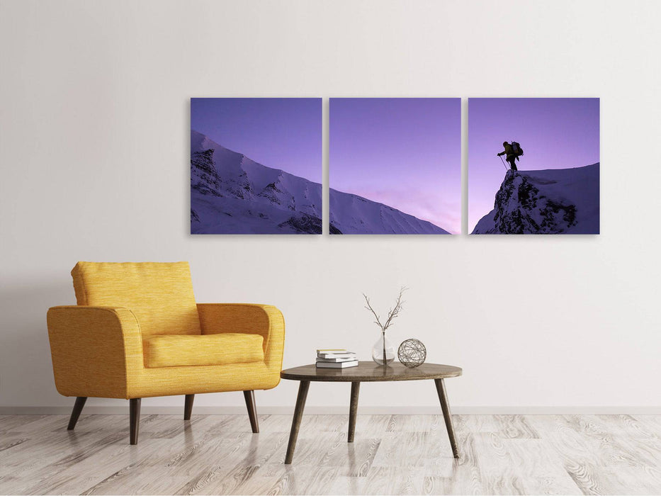 Tableau sur toile panoramique en 3 parties Le randonneur des neiges