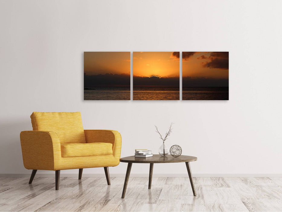 Tableau sur toile panoramique en 3 parties Beau lever de soleil sur la plage