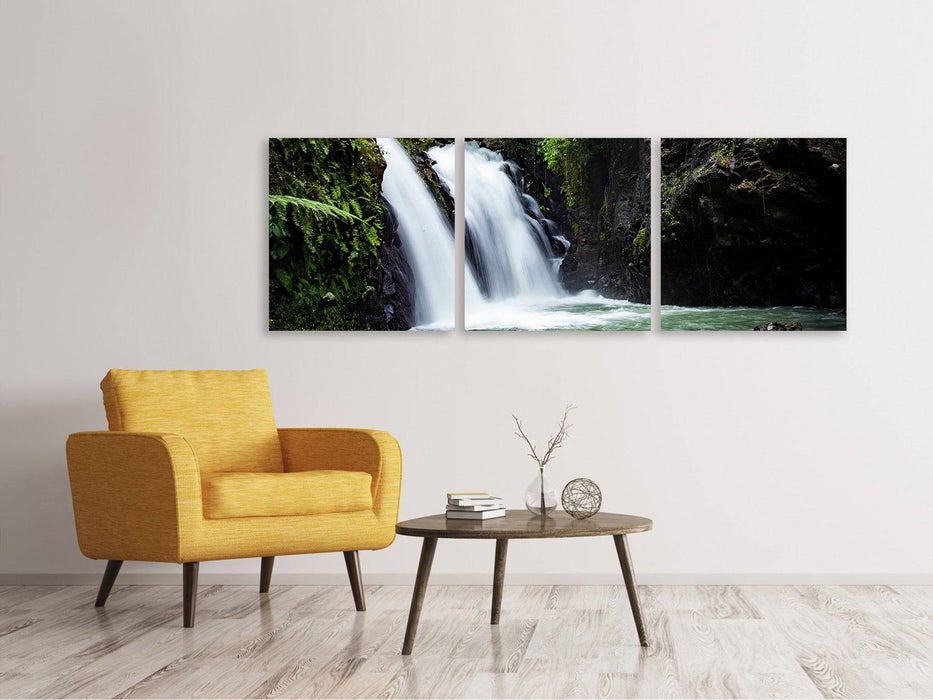 Tableau sur toile panoramique en 3 parties Cascade dans la lumière du soir