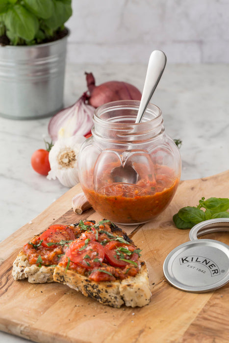 Hochwertiges Einmachglas mit Schraubverschluss in Tomaten-Form