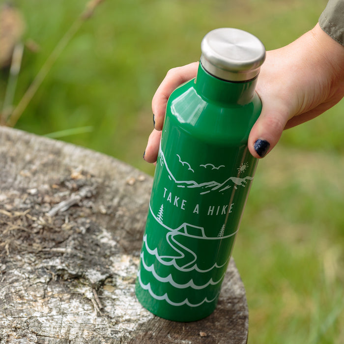 Formschöne Isolierflasche aus Edelstahl mit ansprechendem Design.