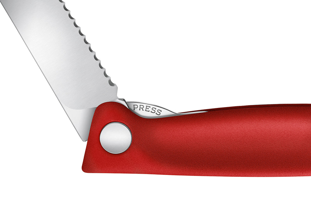 VICTORINOX Gemüsemesser Swiss Classic faltbar Wellenschliff rot Blister